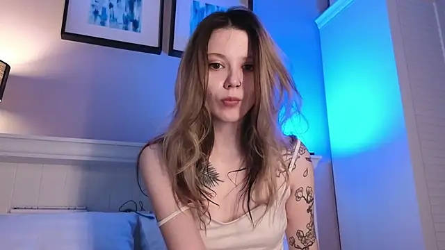 AliceTease online show from 04/28/26, 09:24
