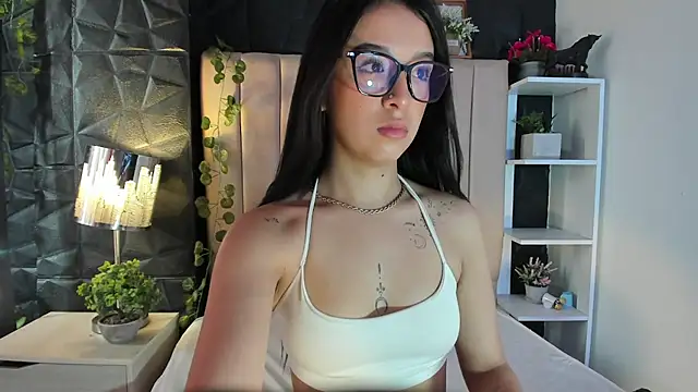 Crowm le online show from 04/10/26, 04:36