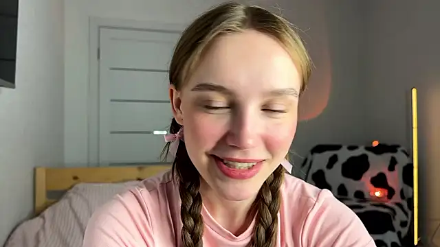 Lolatatee online show from 03/08/26, 03:04