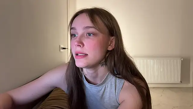 Lolatatee online show from 04/10/26, 05:31