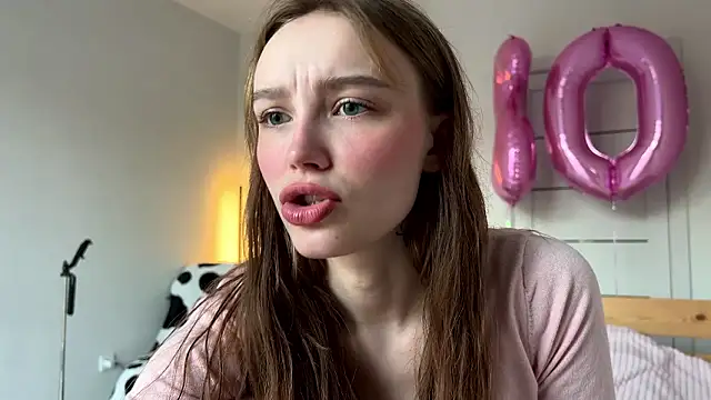 Lolatatee online show from 03/27/26, 03:59