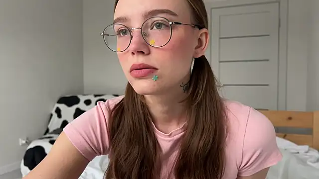 Lolatatee online show from 04/03/26, 03:57