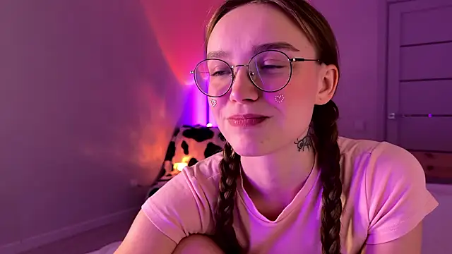 Lolatatee online show from 03/16/26, 01:35