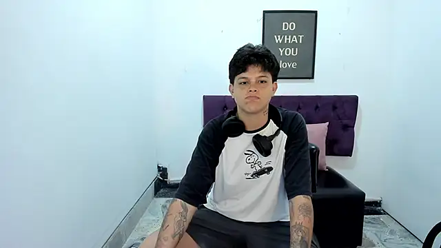 TomBoy Natali online show from 04/13/26, 06:23