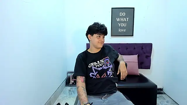 TomBoy Natali online show from 03/24/26, 07:03