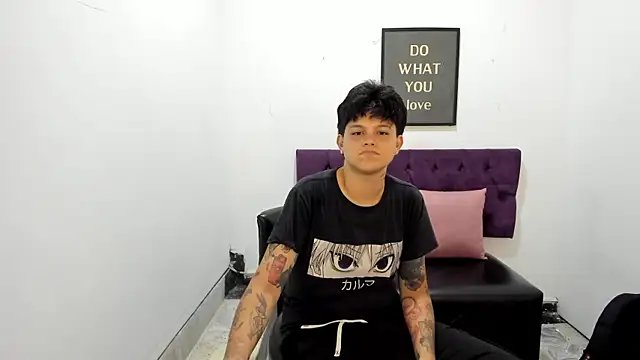 TomBoy Natali online show from 04/16/26, 06:52