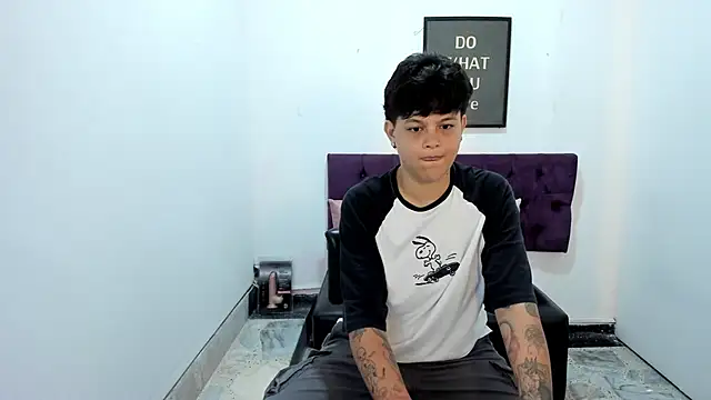 TomBoy Natali online show from 04/12/26, 06:44