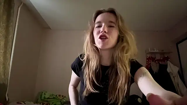 LeomaJee online show from 04/22/26, 02:46