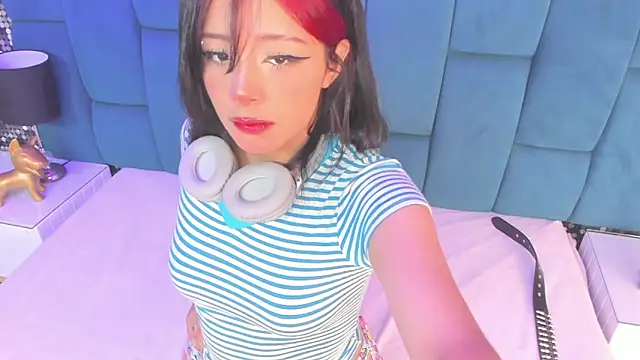 reze chaw online show from 04/05/26, 11:39