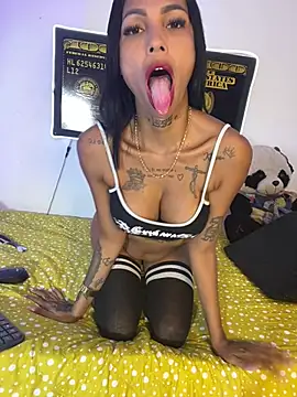 Snapshot of Antonella-smitt chatting on 07/06/26, 12:34 Antonella-smitt online show from 07/06/26, 12:34