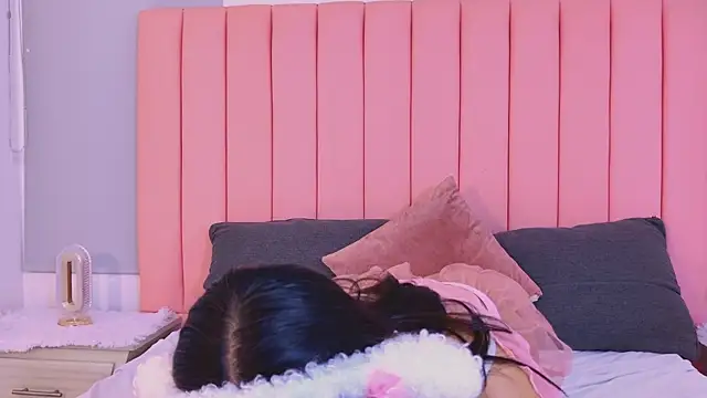 AleciaNoah online show from 04/13/26, 07:07