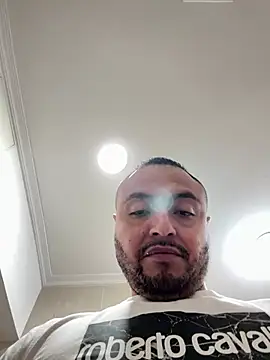 alexandeerr1986 online show from 05/19/26, 11:01