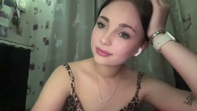 Snapshot of Ammy_qte chatting on 03/04/26, 10:12 Ammy qte online show from 03/04/26, 10:12