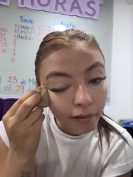   Nahomy online show from 03/26/26, 11:41