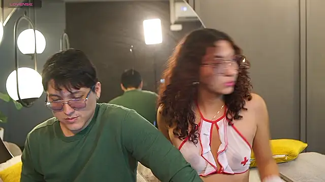 Mia and Belmonth online show from 03/21/26, 07:07