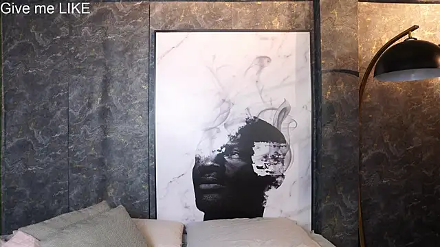 Mia and Belmonth online show from 04/10/26, 06:48