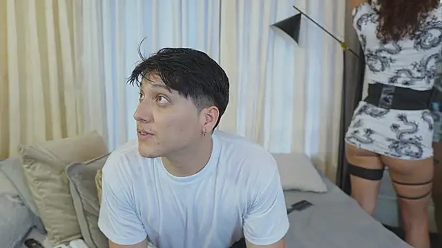 Mia and Belmonth online show from 05/04/26, 06:44