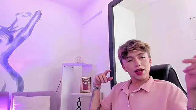 Snapshot of ManuelPiper_ chatting on 02/28/26, 09:03 ManuelPiper online show from 02/28/26, 09:03