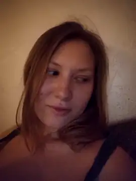 Snapshot of August_Shine chatting on 03/25/26, 08:08 August Shine online show from 03/25/26, 08:08