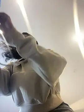 VioletaHills  online show from 04/13/26, 12:20