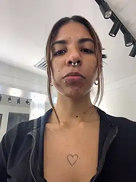 VioletaHills  online show from 03/24/26, 12:38