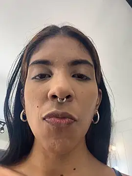 VioletaHills  online show from 03/05/26, 12:46