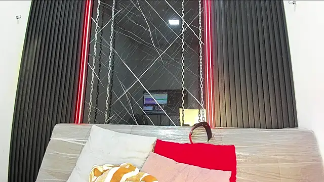 Megan Duskk online show from 04/24/26, 01:02