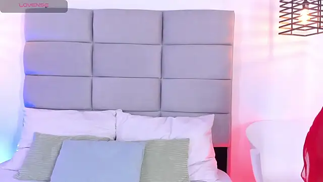 SensuallJenn online show from 03/18/26, 08:10