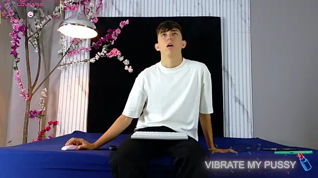 Danteandviolete cr online show from 05/03/26, 11:37