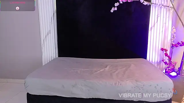 Danteandviolete cr online show from 04/14/26, 11:26