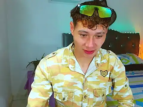  Santi2 online show from 03/26/26, 07:23