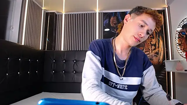  Santi2 online show from 03/04/26, 09:00