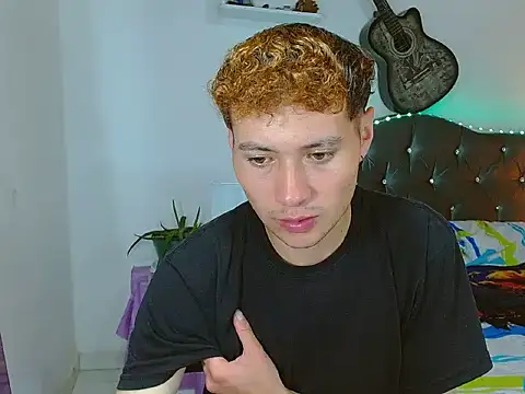  Santi2 online show from 03/31/26, 08:22