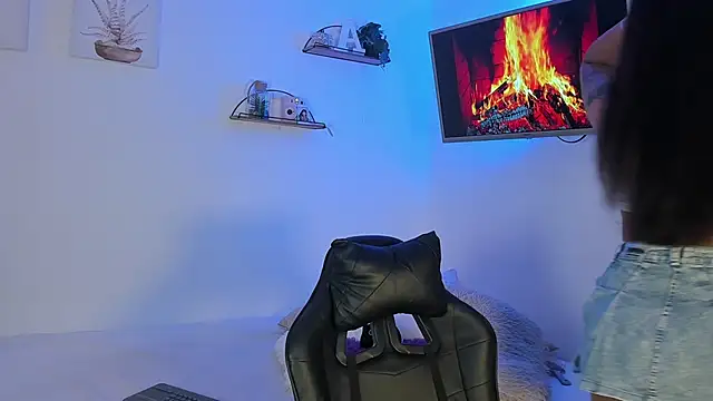 AlaiaRogers online show from 05/06/26, 10:41