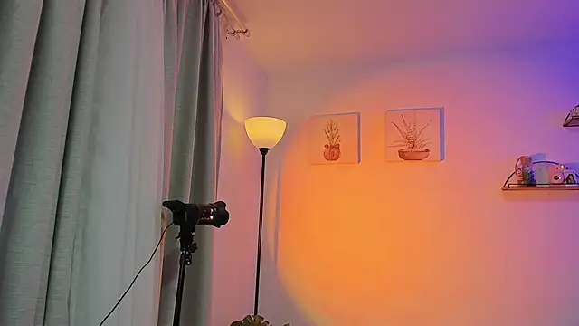 AlaiaRogers online show from 05/11/26, 10:38