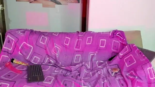 Charlotte Melody online show from 03/03/26, 12:01