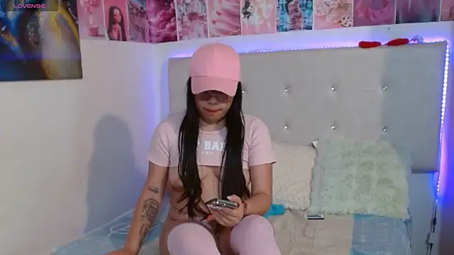 Gemma laurens online show from 04/09/26, 02:35