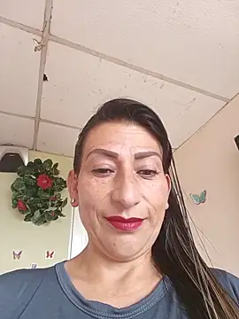 Lucia Rios online show from 06/12/26, 05:00