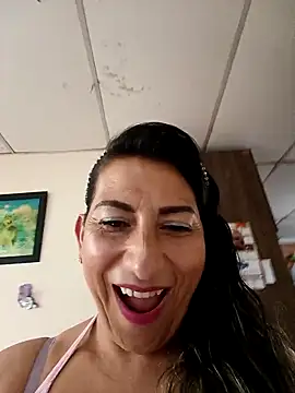 Lucia Rios online show from 03/10/26, 10:25