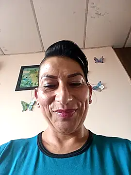 Lucia Rios online show from 07/10/26, 09:59