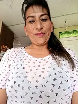 Lucia Rios online show from 04/04/26, 10:27