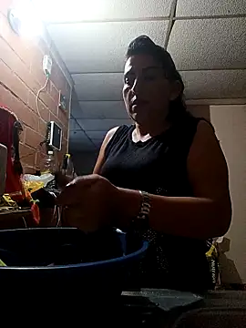 Lucia Rios online show from 04/14/26, 11:43