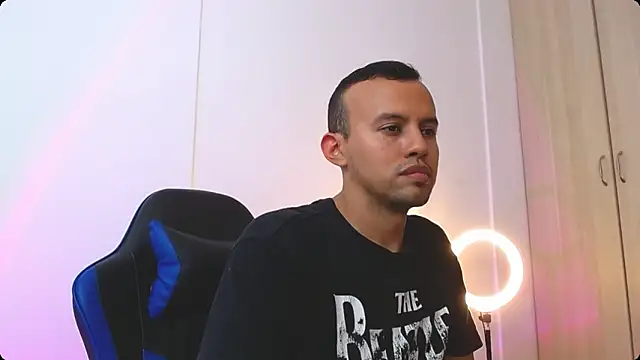 Damian Wish online show from 03/08/26, 01:11