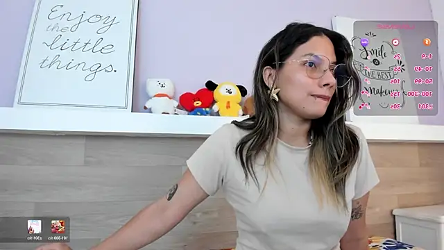 EmmaSanchez  online show from 04/20/26, 08:43