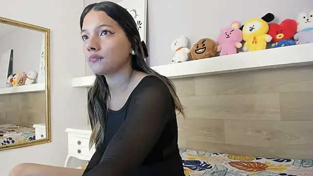 EmmaSanchez  online show from 05/02/26, 04:12