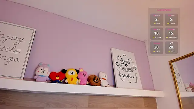 EmmaSanchez  online show from 05/26/26, 08:34