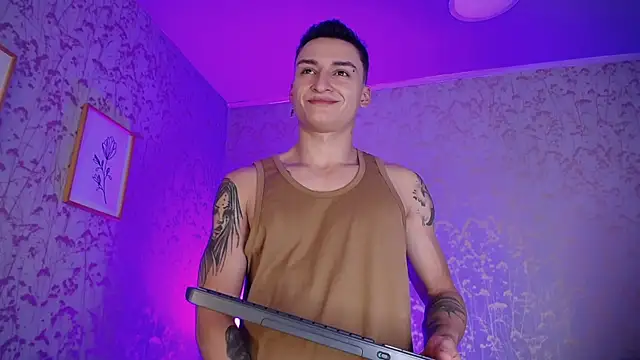 DIEGO JONES online show from 04/09/26, 01:39