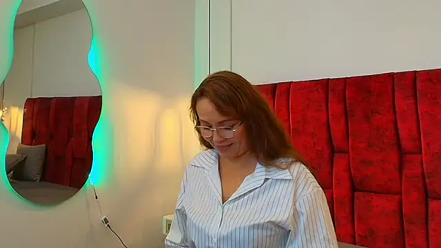  Monaliza  online show from 05/04/26, 12:30