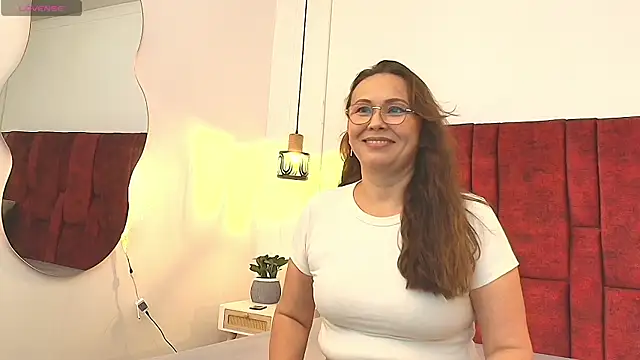 Snapshot of _Monaliza_ chatting on 07/06/26, 12:23 Monaliza online show from 07/06/26, 12:23