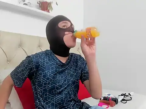 max betacure32 online show from 04/21/26, 06:25